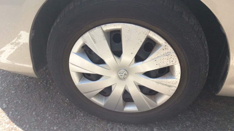 タイヤホイール前