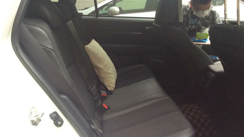 内装後方シート