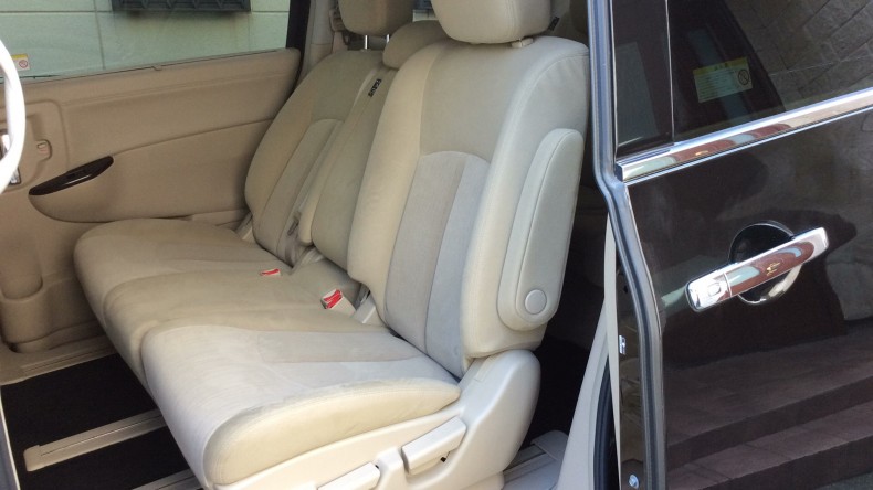 内装後方シート