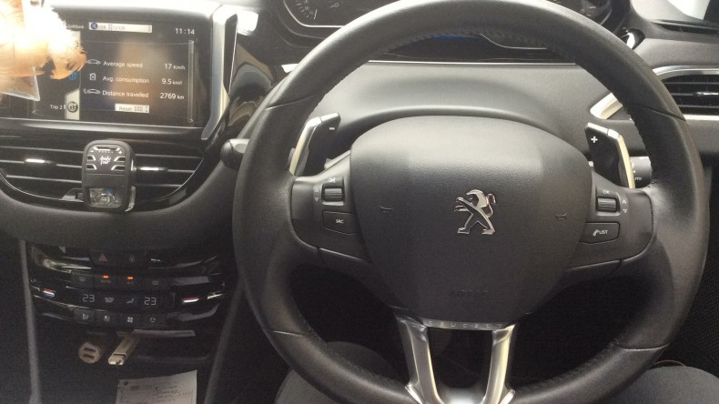 内装インパネ全体