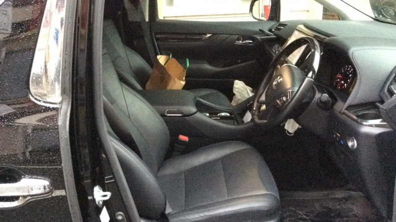 内装前方シート