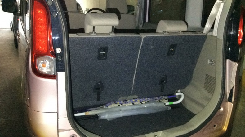 内装トランク