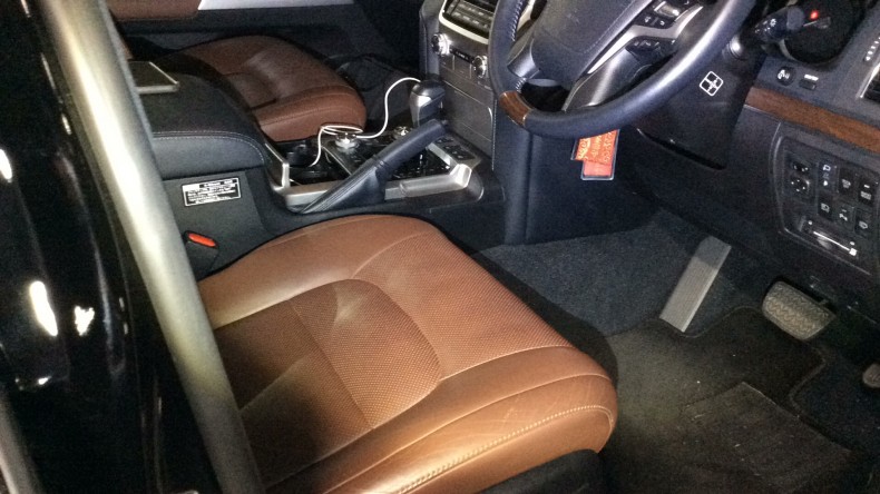 内装前方シート