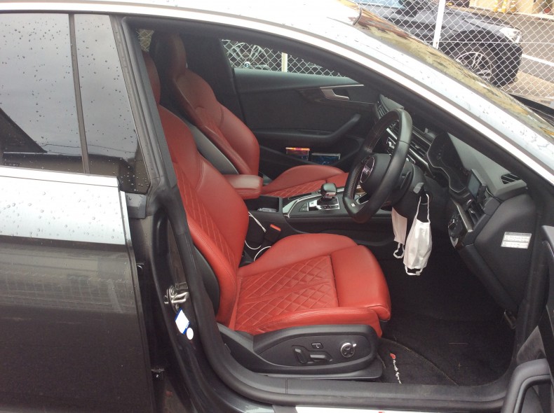 内装前方シート