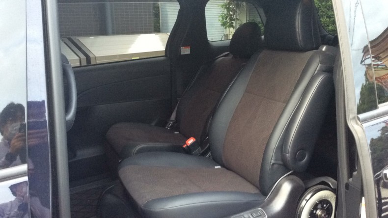 内装後方シート