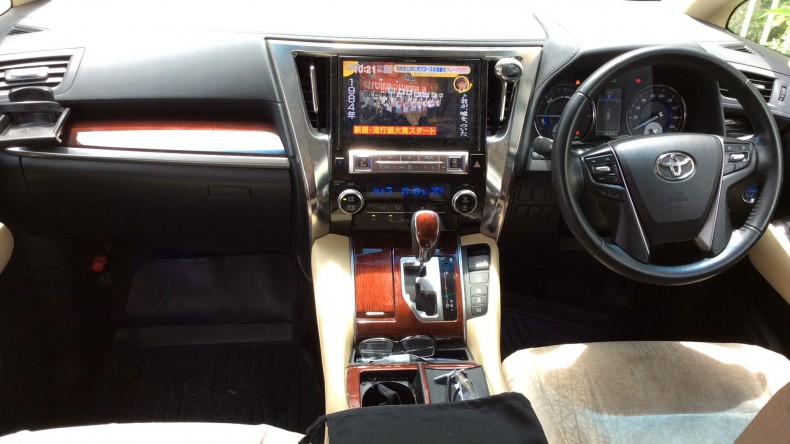 内装インパネ全体