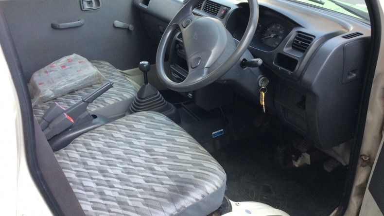 内装前方シート