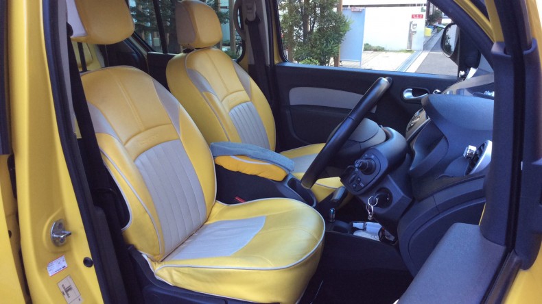 内装前方シート