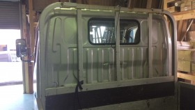 内装後方シート