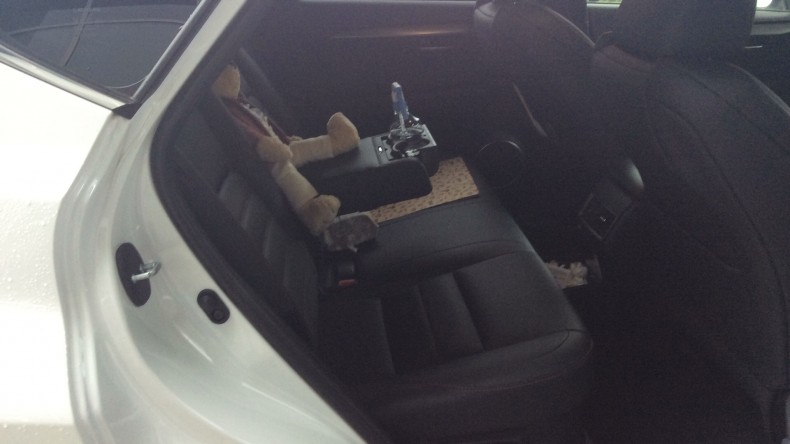 内装後方シート