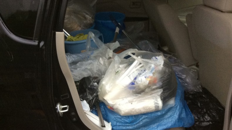 内装後方シート