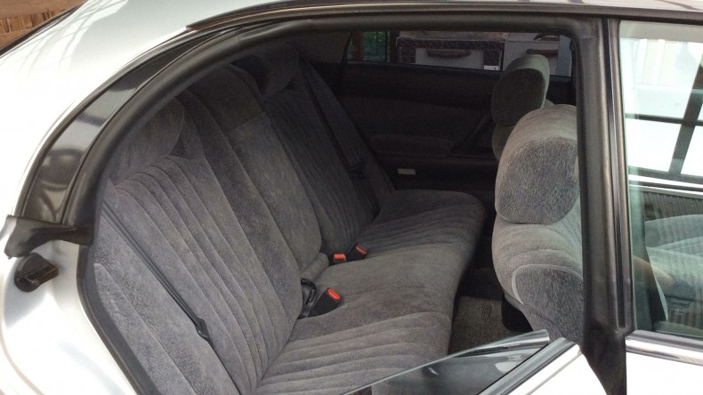 内装後方シート