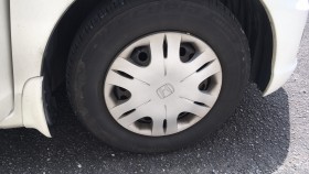 タイヤホイール前