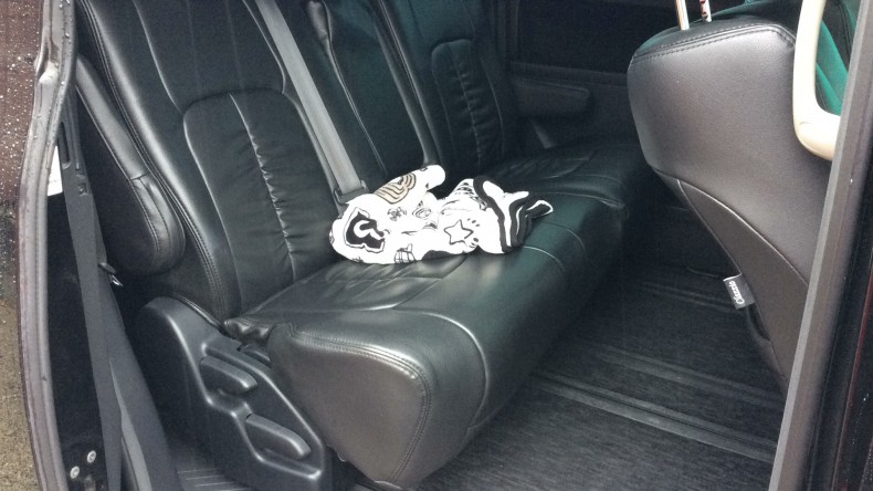 内装後方シート