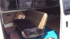 内装後方シート