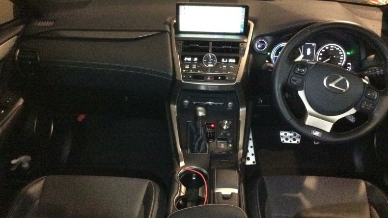 内装インパネ全体