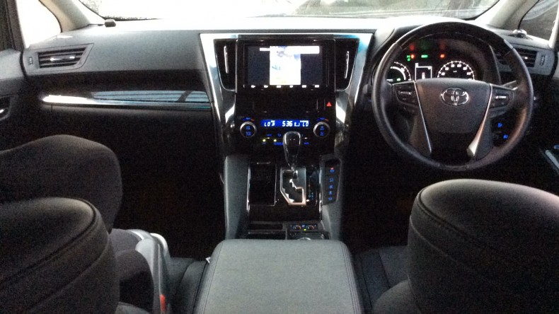 内装インパネ全体