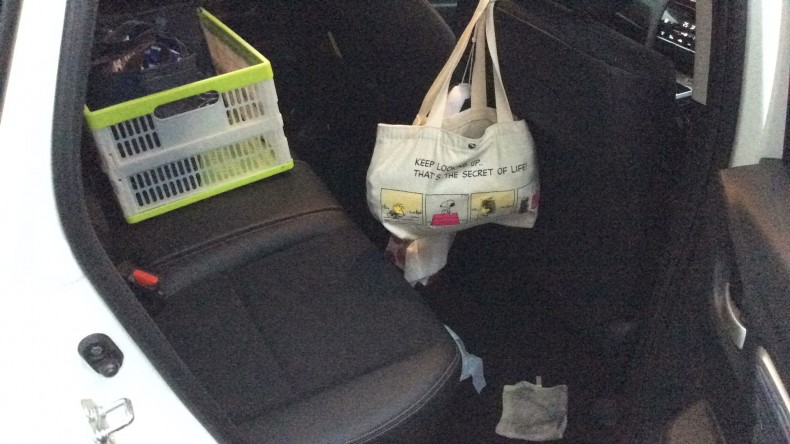 内装後方シート