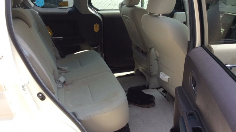 内装後方シート