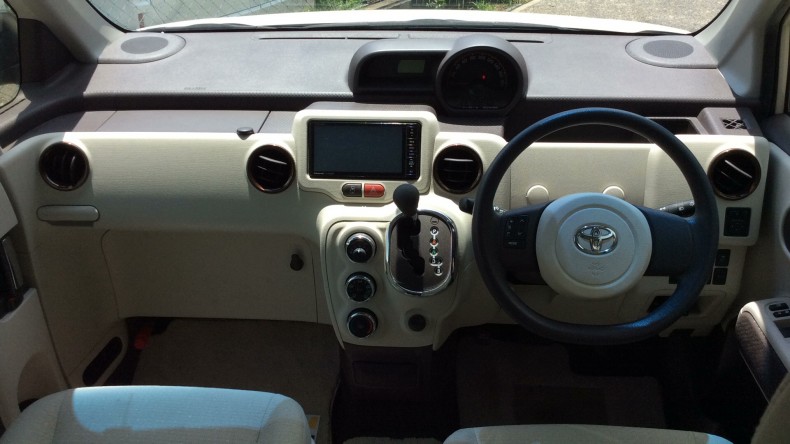 内装インパネ全体