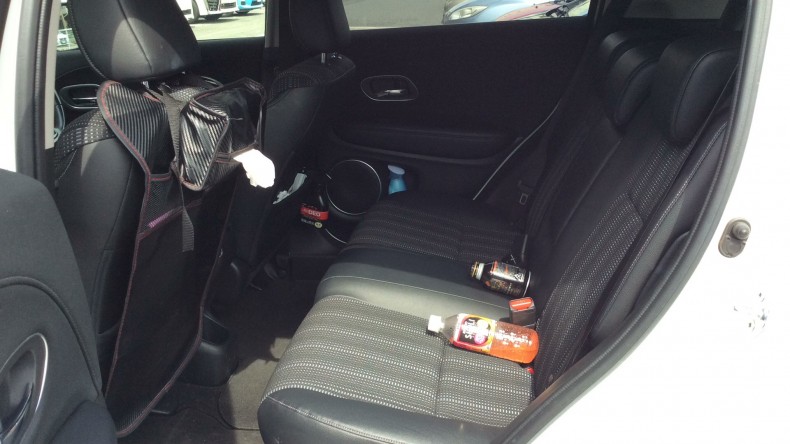 内装後方シート