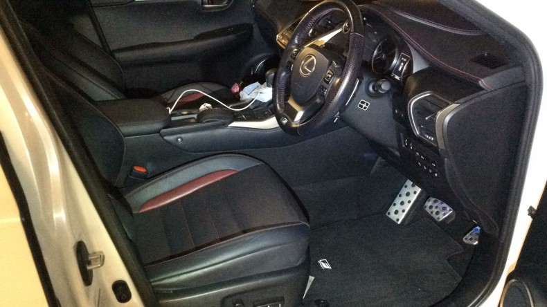 内装前方シート