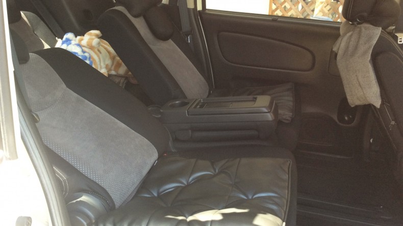 内装後方シート