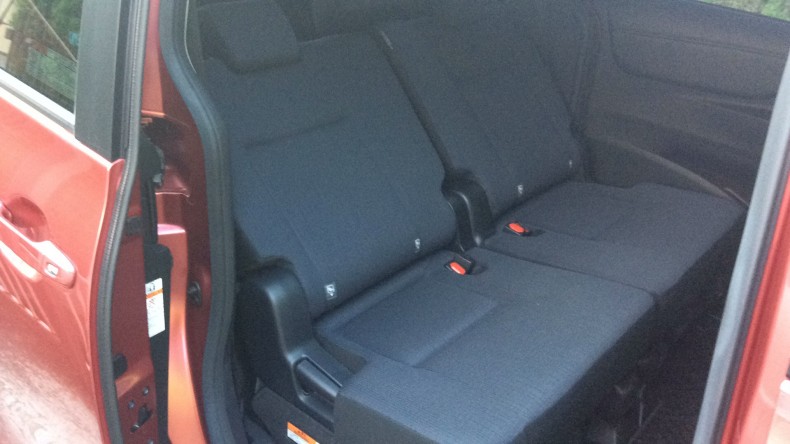 内装後方シート