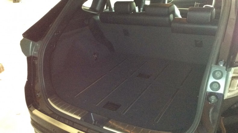 内装トランク