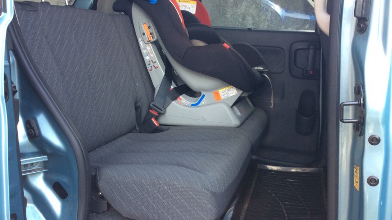 内装後方シート