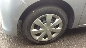 タイヤホイール前