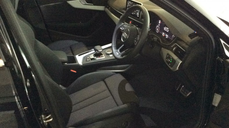 内装前方シート