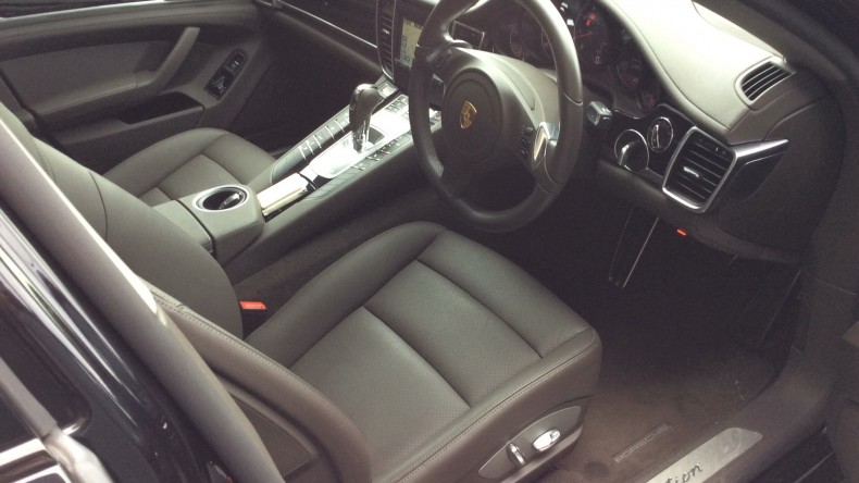 内装前方シート