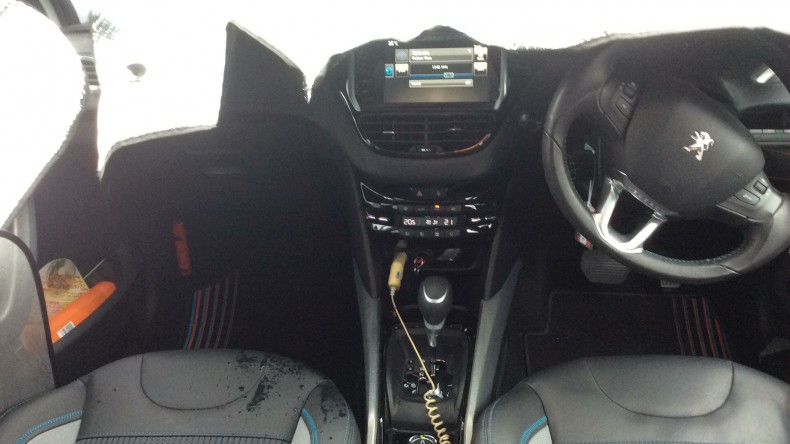 内装インパネ全体