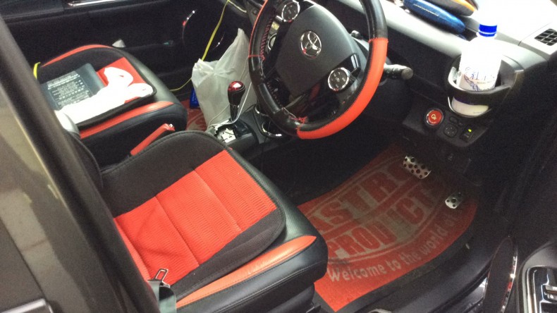 内装前方シート