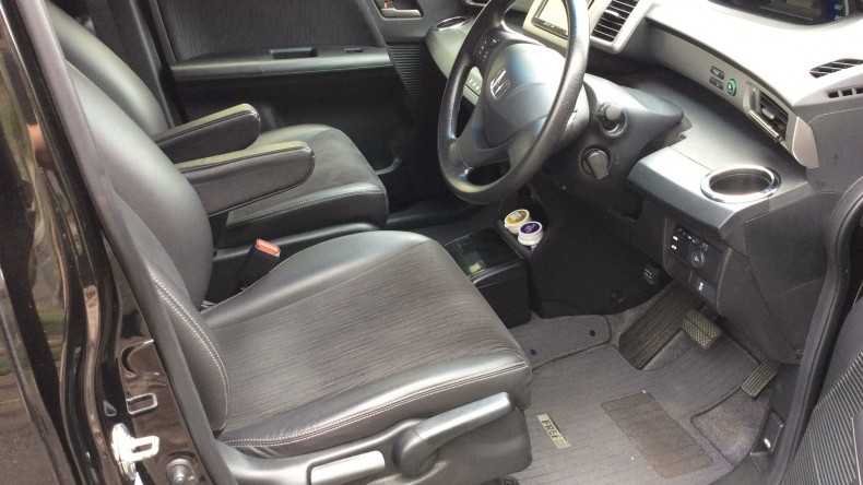 内装前方シート