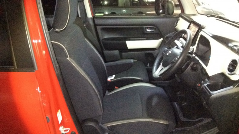 内装前方シート