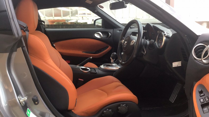 内装前方シート