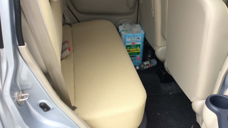 内装後方シート