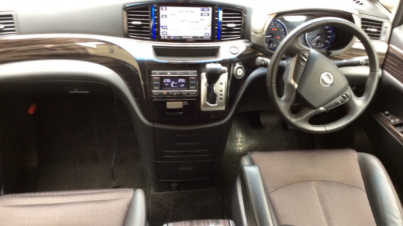 内装インパネ全体