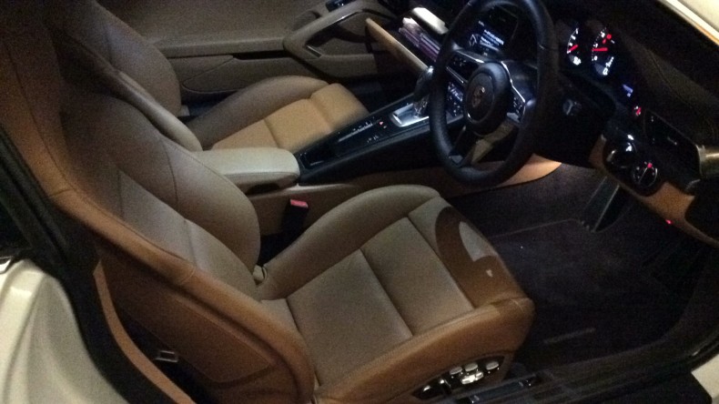 内装前方シート