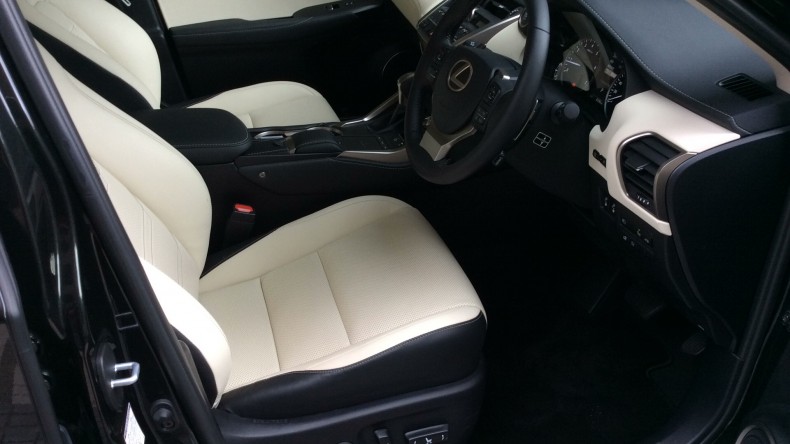 内装前方シート