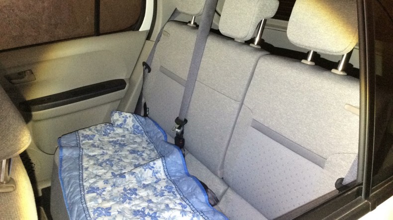 内装後方シート