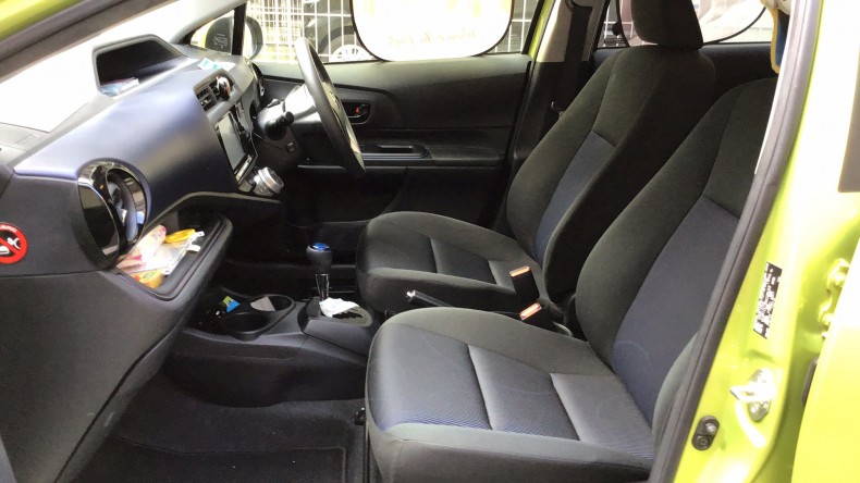 内装前方シート