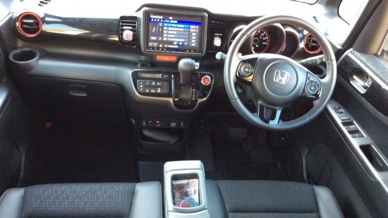 内装インパネ全体