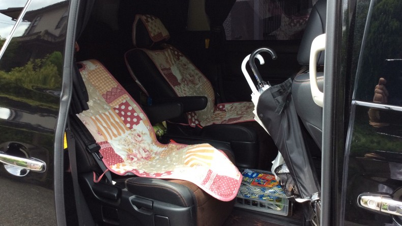 内装後方シート