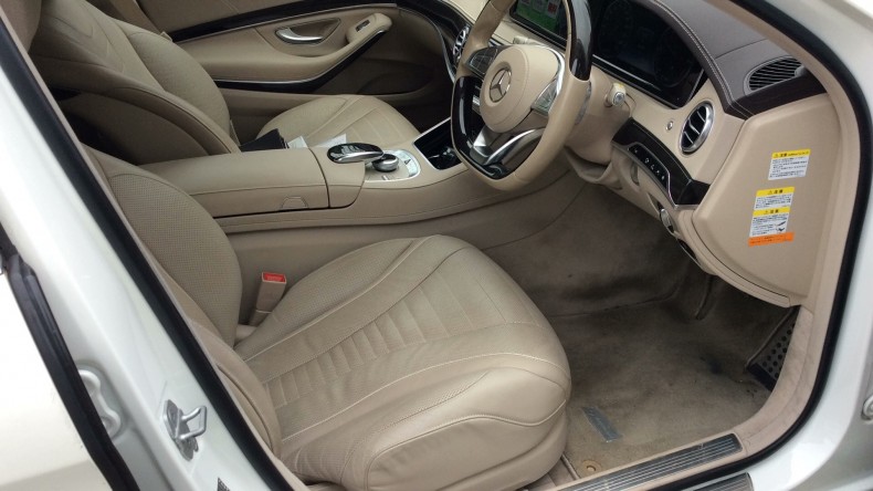 内装前方シート