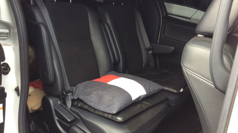 内装後方シート