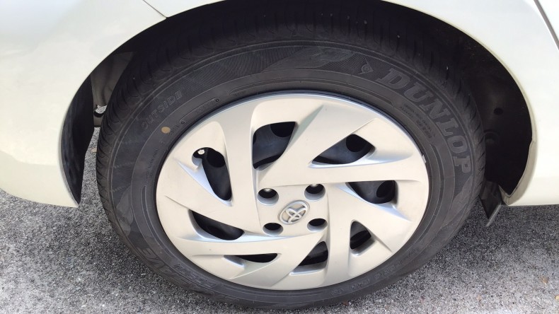 タイヤホイール前