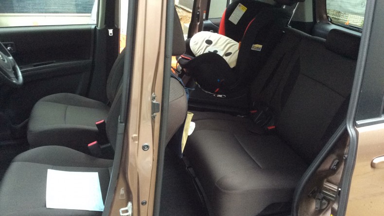 内装後方シート